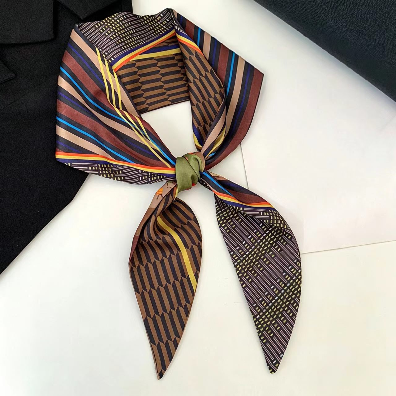Luxury Print Long Hair Ribbon  - Head Wrap Turban recension och pris